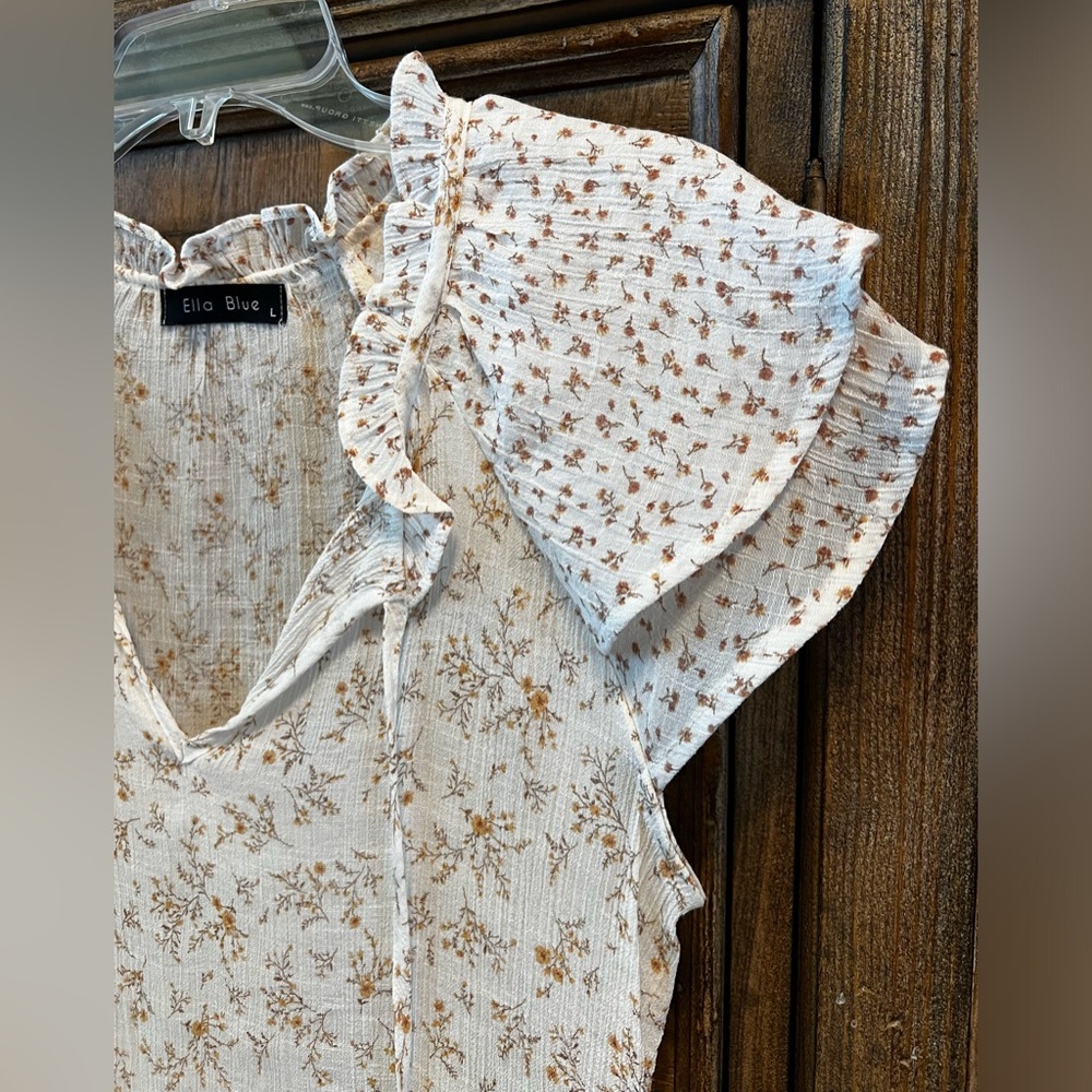 Floral Ruffle Sleeve Blouse - Picture 3 of 5